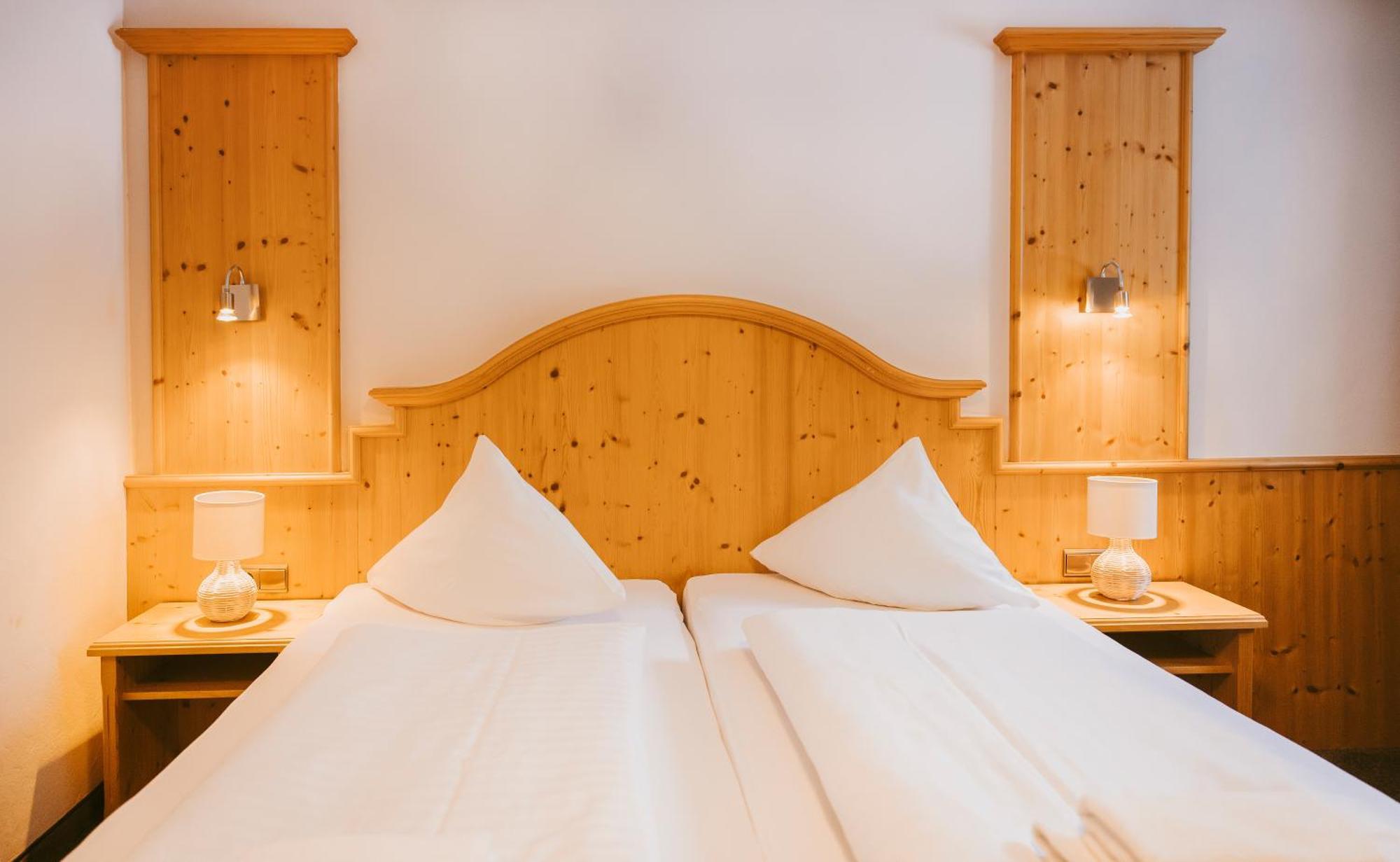Hotel Gasthof Hirschentenne Щамс Екстериор снимка